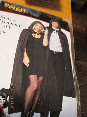 New Spirit Adult hooded cape Halloween festive